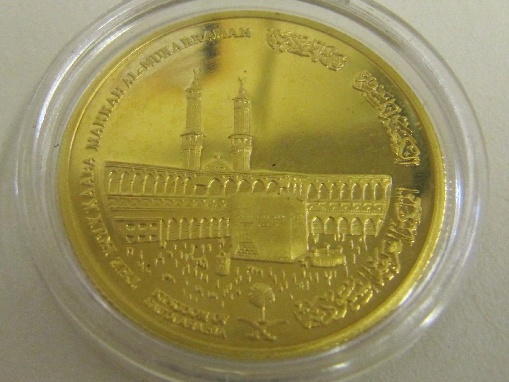 Appraisal: Saudi Arabian ct gold coin commemorating the V World Youth