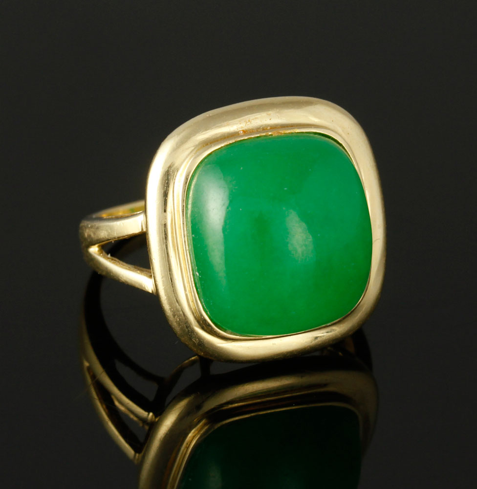 Appraisal: - K Gold and Jadeite Ring K yellow gold and