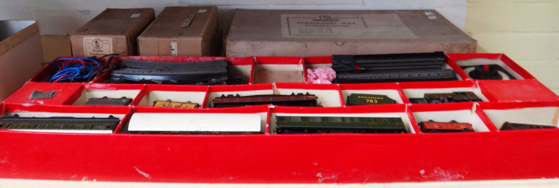 Appraisal: A Trix twin railway train set Express passenger train no