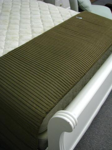 Appraisal: Pleated bed runner for a king bed approximately long and