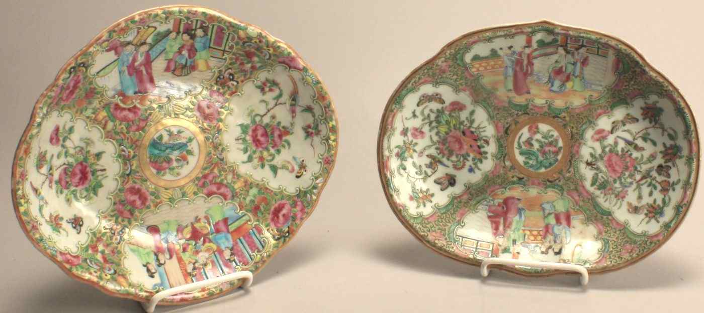 Appraisal: TWO PIECES OF CHINESE EXPORT ROSE MANDARIN PORCELAIN th CenturyLobed