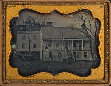 Appraisal: CASED IMAGE Quarter-plate daguerreotype of a southern homestead with figures