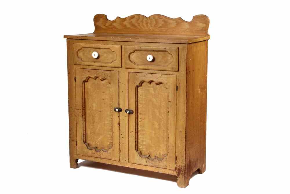 Appraisal: CUPBOARD - th c Grain Painted Cupboard Maine with shaped