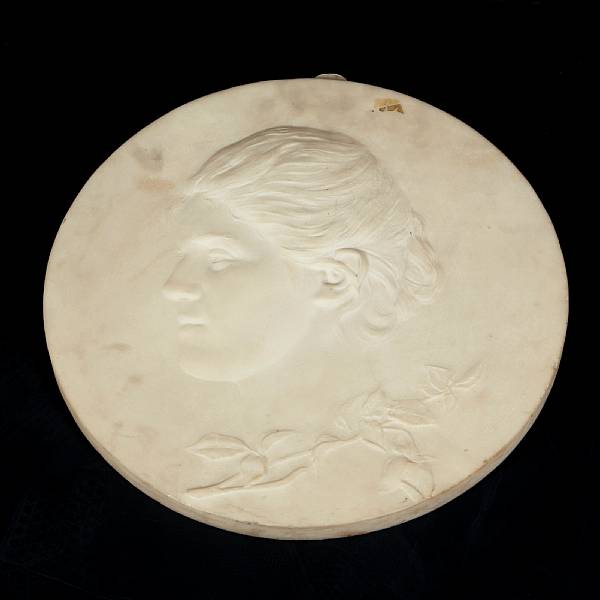 Appraisal: An Italian marble plaque of a woman diameter in