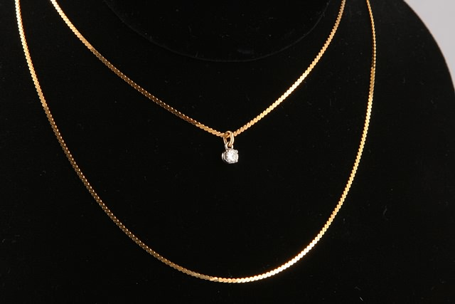 Appraisal: KY long and long serpentine chain mm round diamond Approx