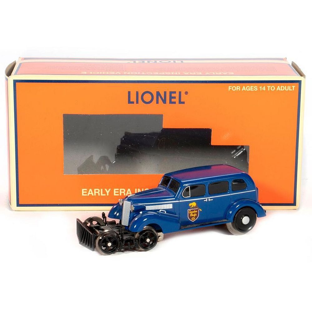 Appraisal: Lionel O Gauge Canadian Pacific Inspection Vehicle - Canadian Pacific