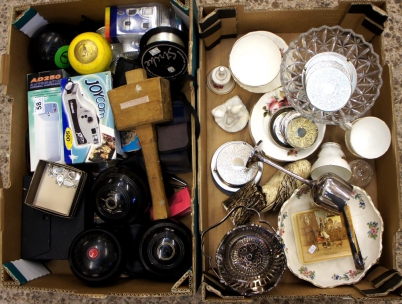 Appraisal: A collection of items to include vintage bowls cameras plates