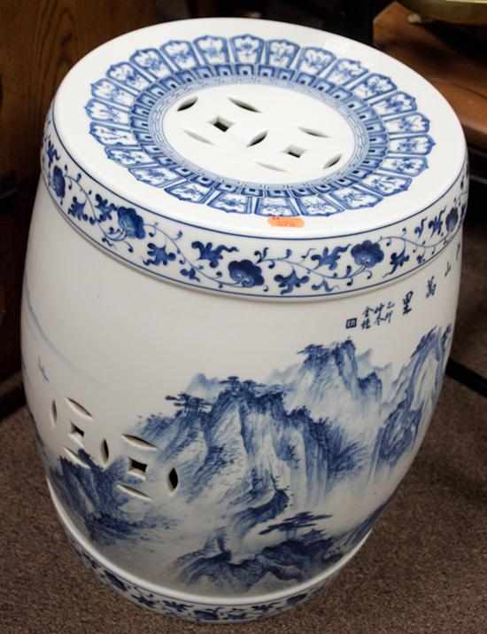 Appraisal: Chinese Export blue and white porcelain barrel-form garden seat Estimate