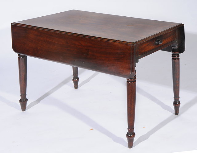 Appraisal: A VICTORIAN MAHOGANY DROPLEAF PEMBROKE TABLE x cm