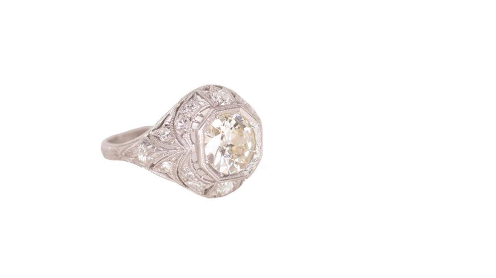 Appraisal: DIAMOND PLATINUM ENGAGEMENT RINGstamped 'Platinum' with a hand engraved shank