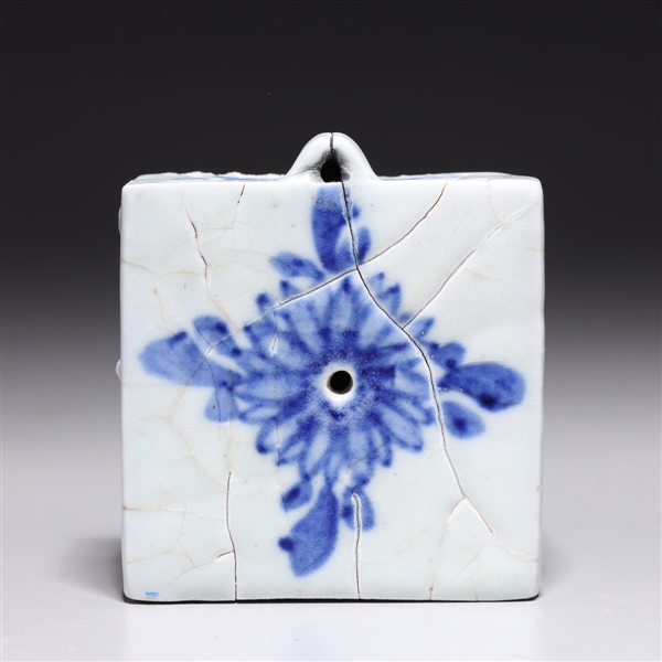 Appraisal: Korean square form blue and white porcelain water dropper with