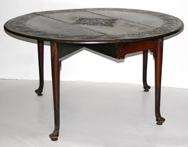 Appraisal: A George III mahogany drop leaf table late th century