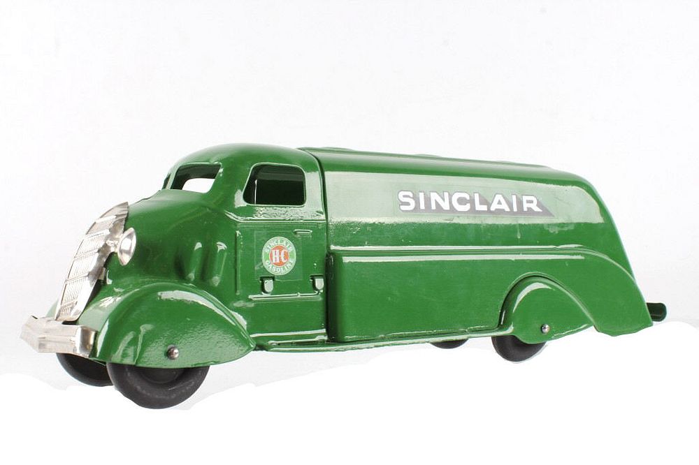 Appraisal: Sinclair H-C Gasoline Tanker Toy Truck circa s For your