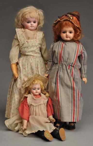 Appraisal: Lot of Patent Washable German Dolls Description All have papier-m