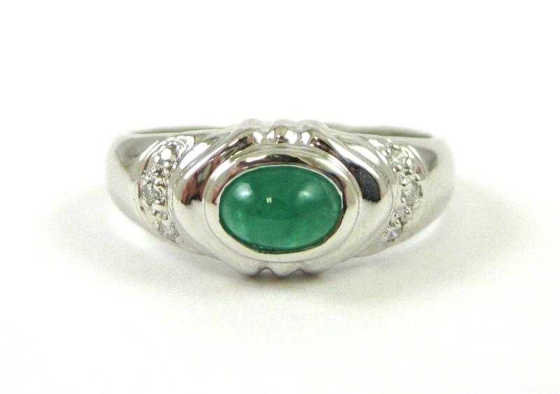 Appraisal: JADE DIAMOND AND FOURTEEN KARAT GOLD RING The white gold