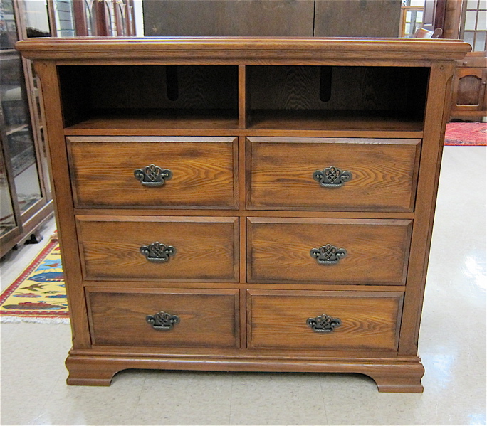 Appraisal: AN OAK MEDIA CHEST Liberty Furniture Industries Inc recent production