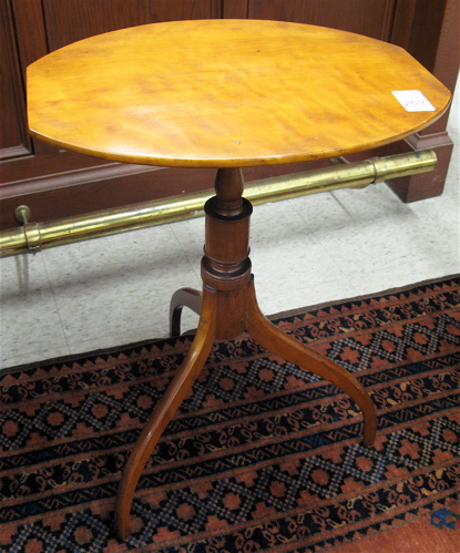 Appraisal: MAPLE TRIPOD CANDLE STAND American th century having an ovoid