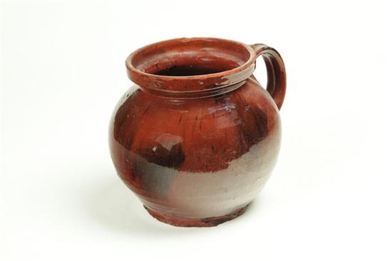 Appraisal: REDWARE BEAN POT American th century Bean pot with sponged