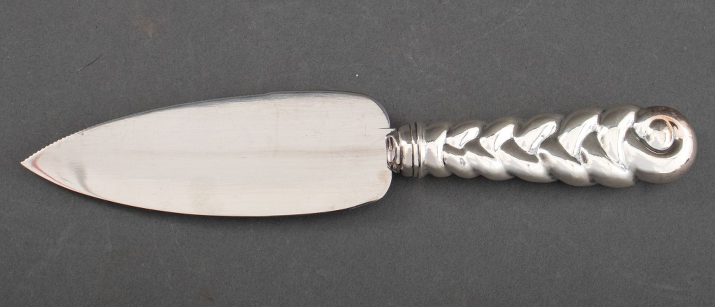 Appraisal: HAZORFIM JUDAICA STERLING SILVER CHALLAH KNIFE Hazorfim Judaica challah knife