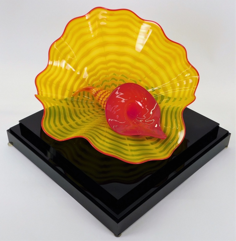 Appraisal: DALE CHIHULY PERSIANS PIECE ART GLASS SCULPTURE United States b