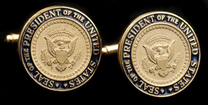 Appraisal: PAIR OF PRESIDENTIAL SEAL CUFFLINKS