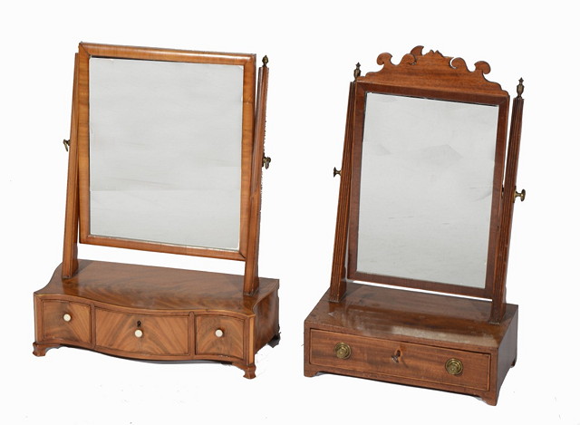 Appraisal: A GEORGIAN MAHOGANY DRESSING TABLE MIRROR on serpentine platform base