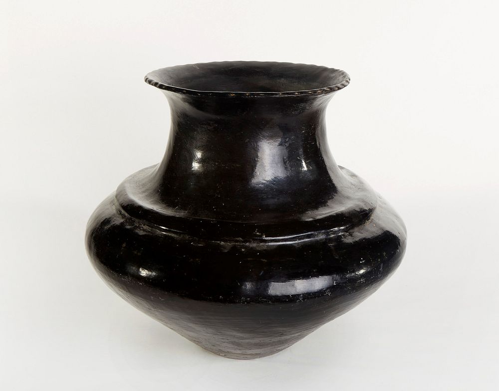 Appraisal: Santa Clara Blackware Storage Jar ca Santa Clara Blackware Storage