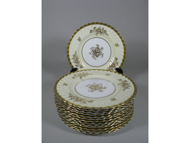 Appraisal: Exquisite China Dinner Service by Mintons H pieces white center