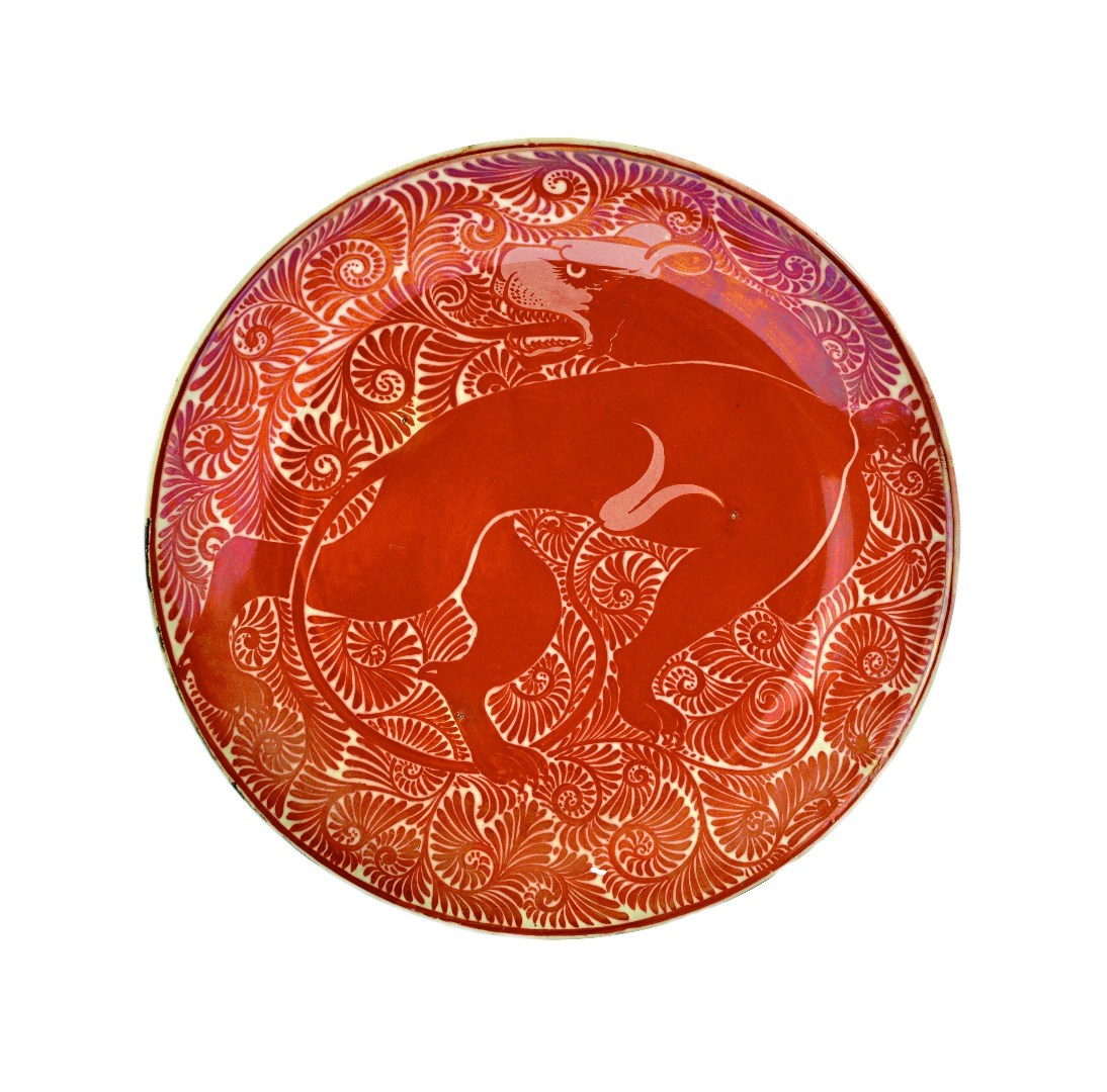 Appraisal: A good ruby lustre earthenware dish attributed to William De