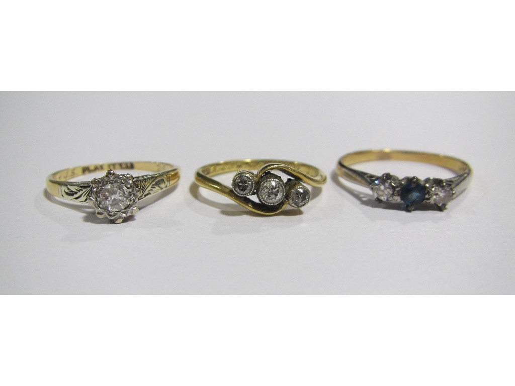 Appraisal: Lot comprising three ct gold rings - a diamond three