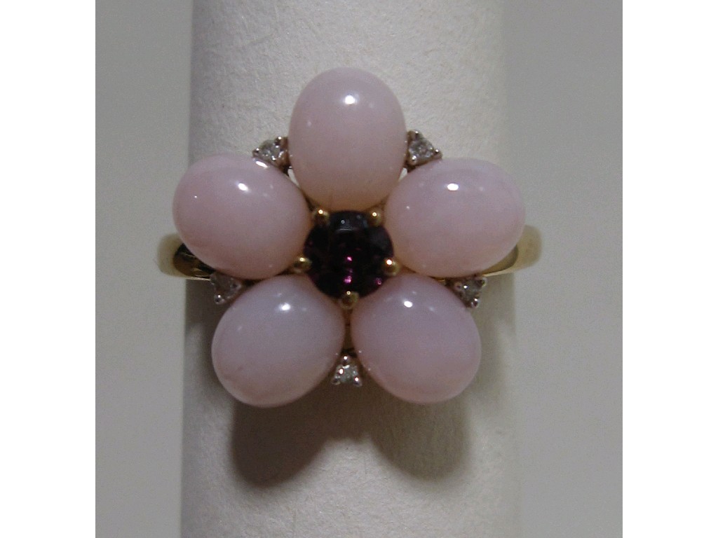 Appraisal: Nine carat gold rose quartz diamond and amethyst flower head