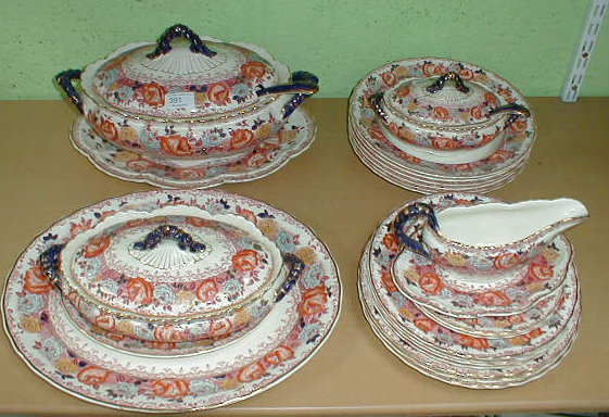 Appraisal: A Chester late Mayers Victorian dinner service comprising three graduated