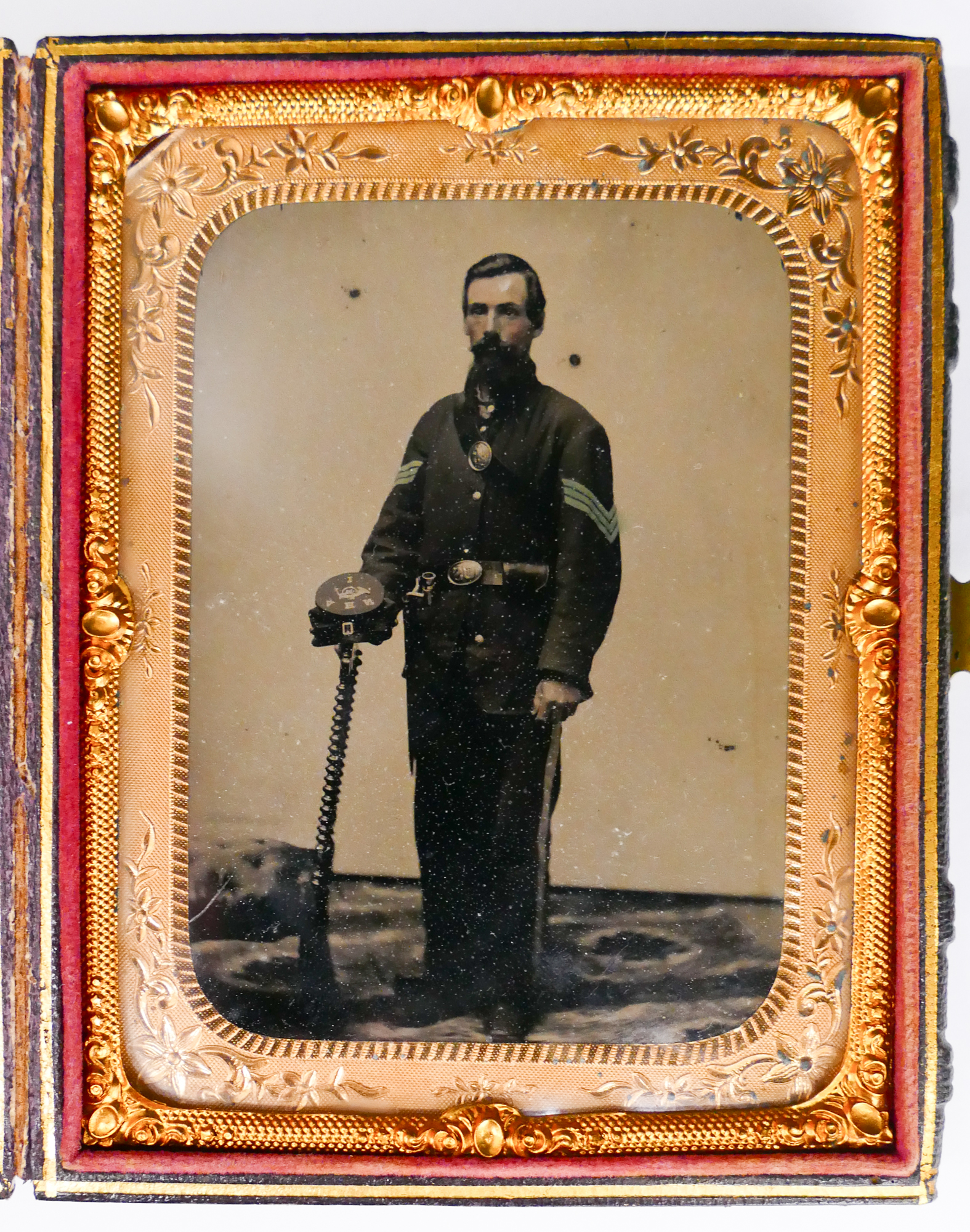 Appraisal: Quarter Plate Ambrotype of Civil War Union Soldier Portrait of