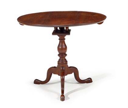 Appraisal: Queen Anne walnut tea table th century Circular three board