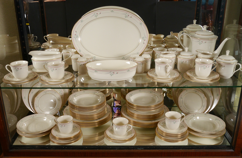 Appraisal: LENOX ROSE MANOR CHINA SERVICE FOR Approx pieces in the