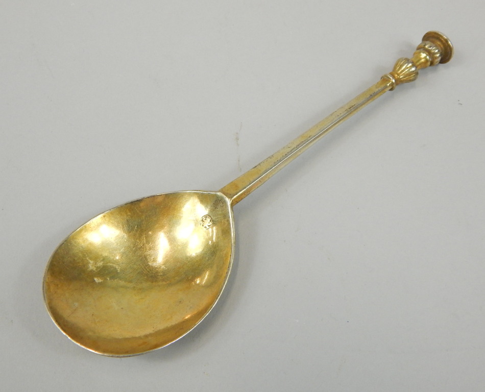 Appraisal: A mid thC silver gilt seal top spoon the top