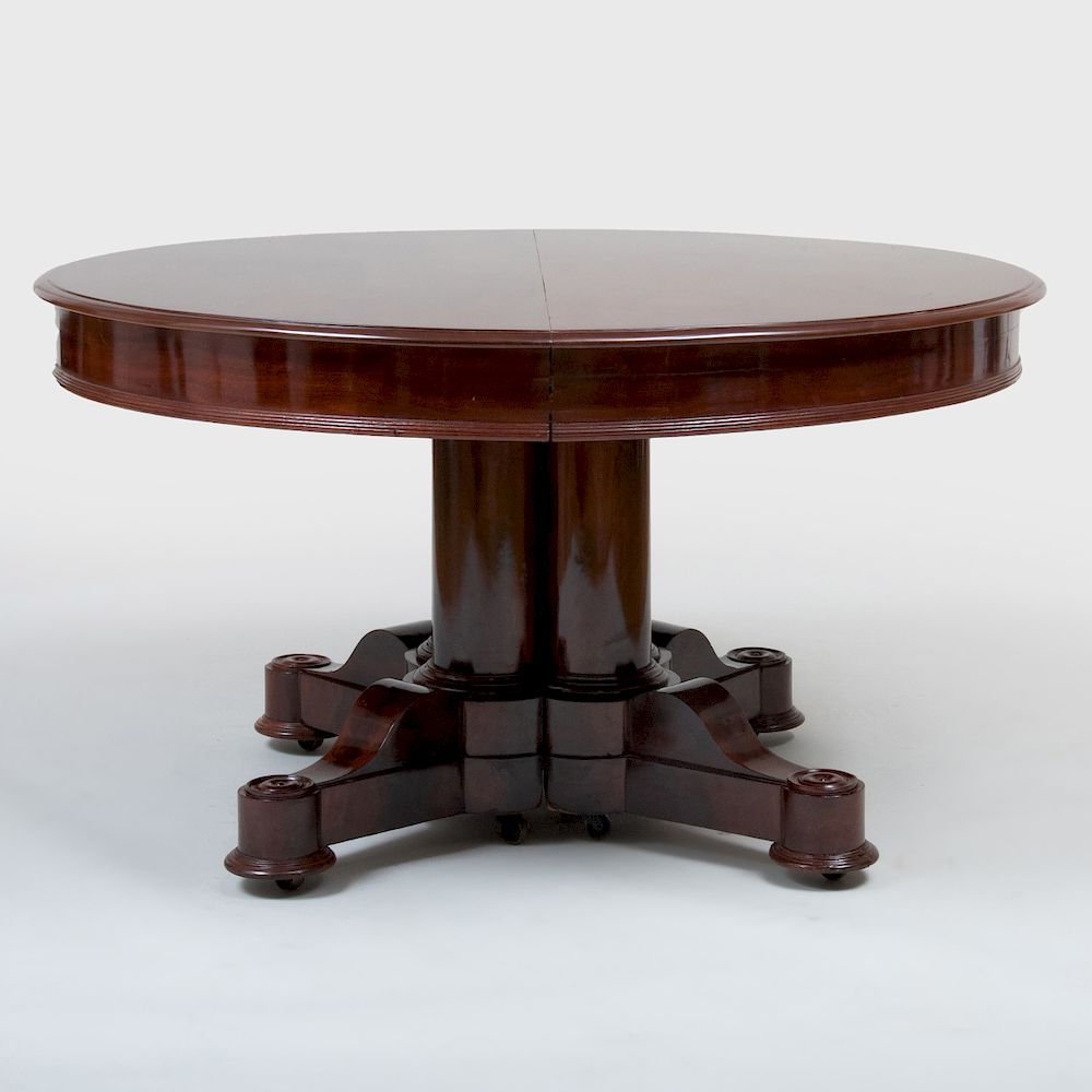 Appraisal: Classical Mahogany Extension Dining Table The divided top above the