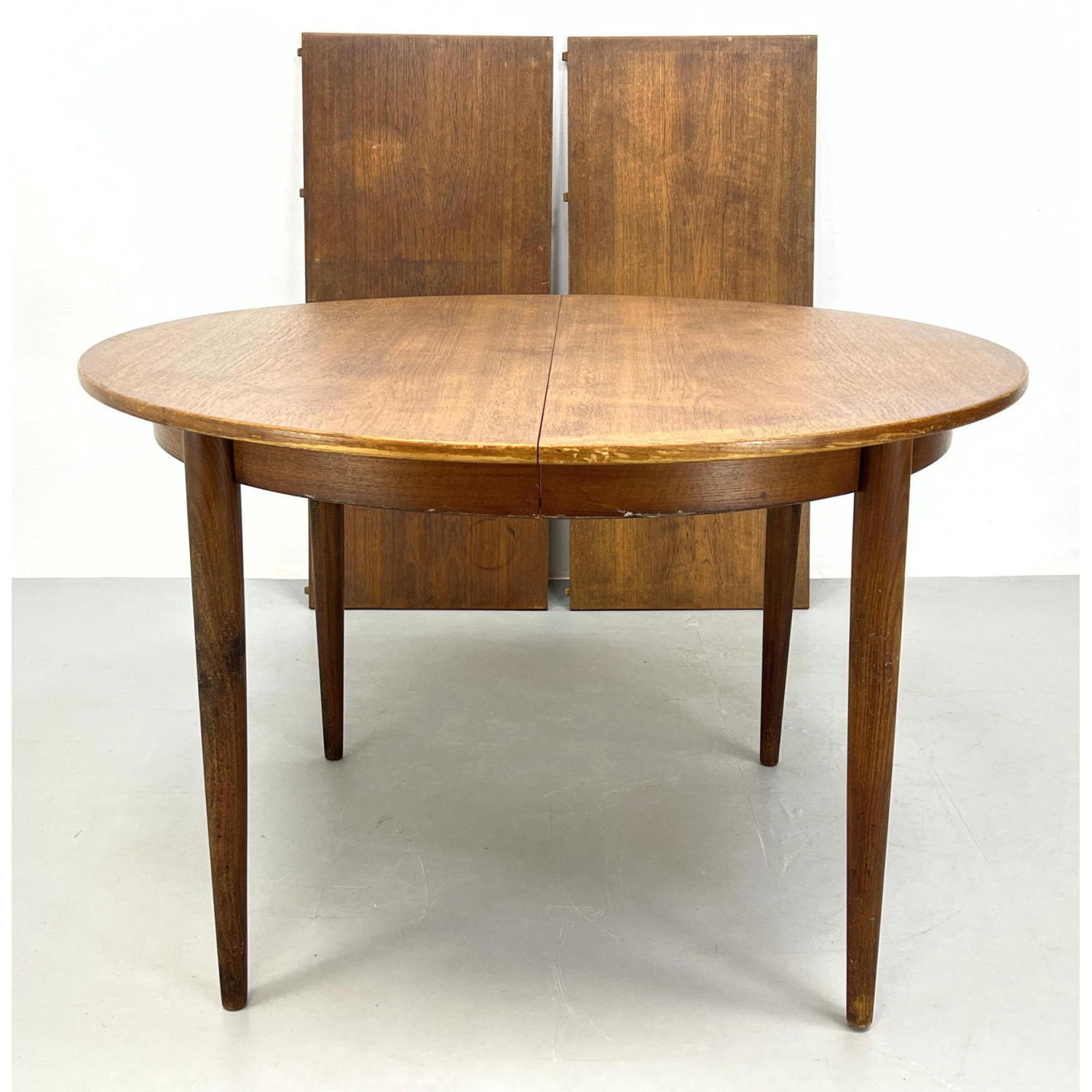 Appraisal: Danish Modern Teak Round Dinning Table Tapered legs Includes -