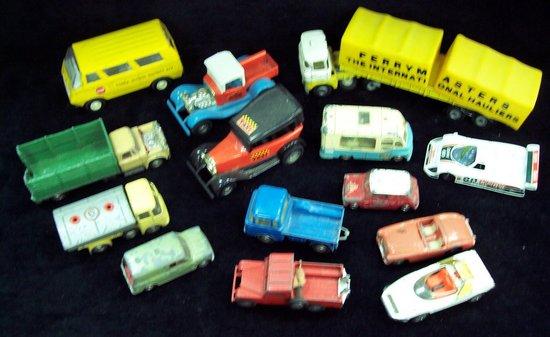 Appraisal: Eleven Corgi vehicles and three by Tonka all unboxed