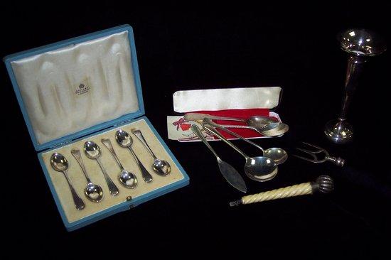 Appraisal: Six teaspoons cased and sundry other silver spoons etc