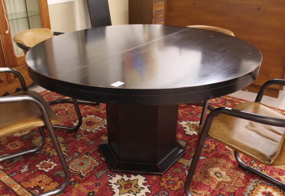 Appraisal: ROUND STICKLEY DINING TABLE WITH TWO LEAVES L J G