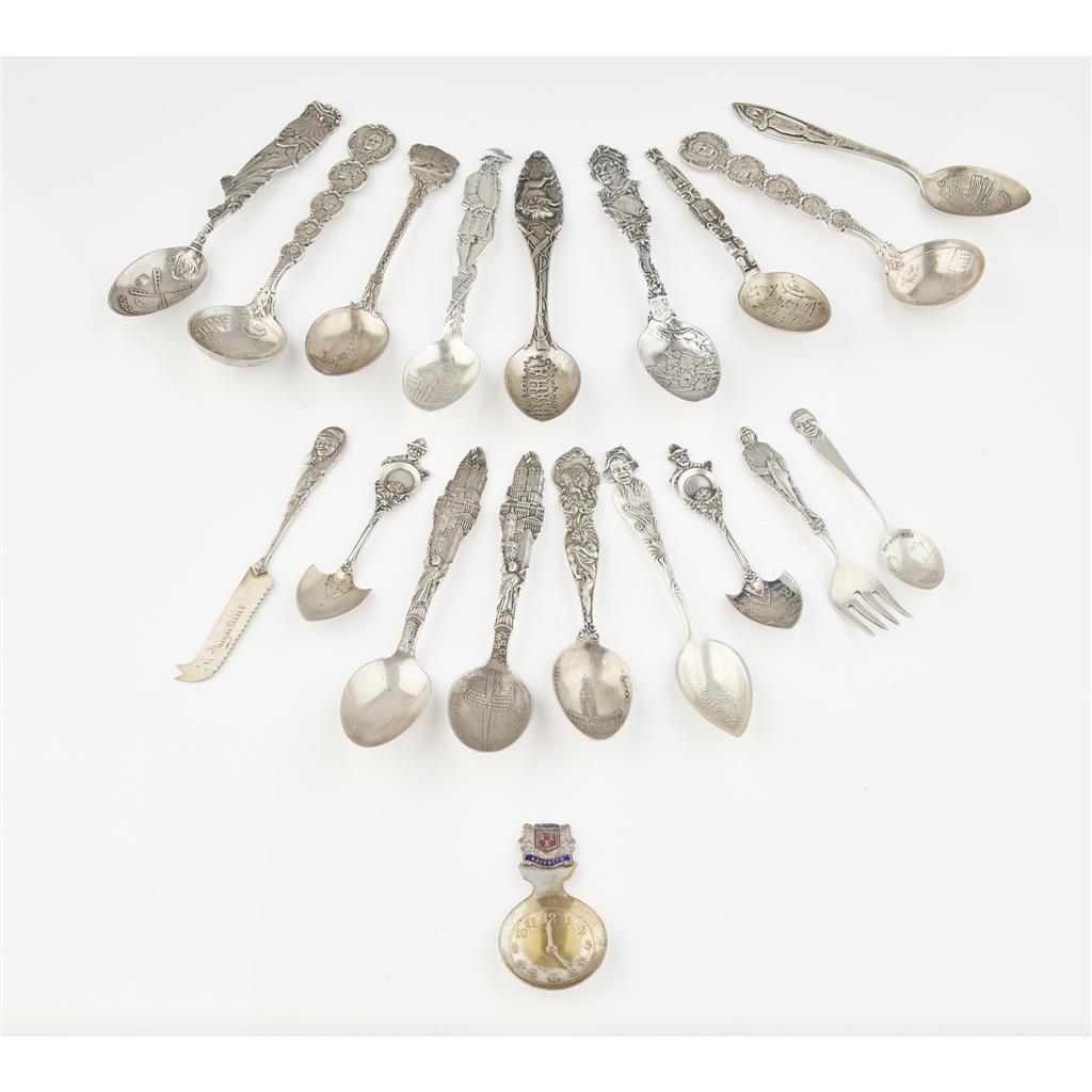 Appraisal: A group of nineteen American mainly stamped silver souvenir teaspoons