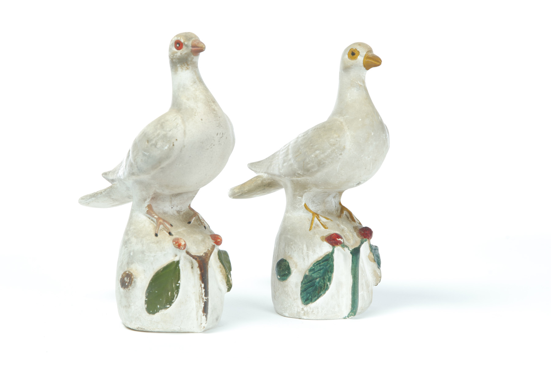 Appraisal: PAIR OF AMERICAN CHALKWARE DOVES Late th century Original paint