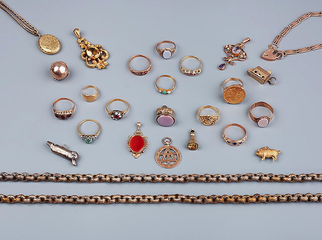 Appraisal: A COLLECTION OF ANTIQUE AND LATER JEWELLERY to include four