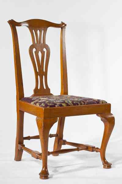 Appraisal: American Queen Anne Side Chair th century cherry North Shore