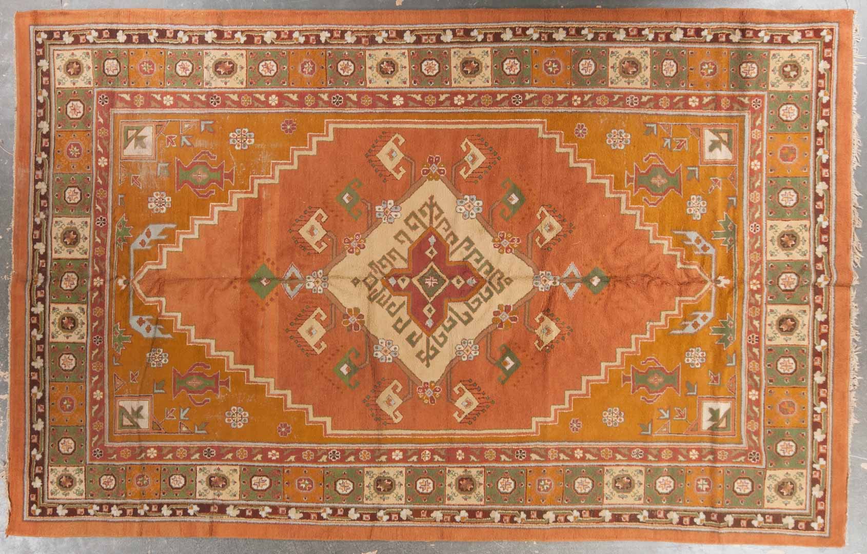 Appraisal: Indo Serapi carpet approx x India circa Condition Slight wear