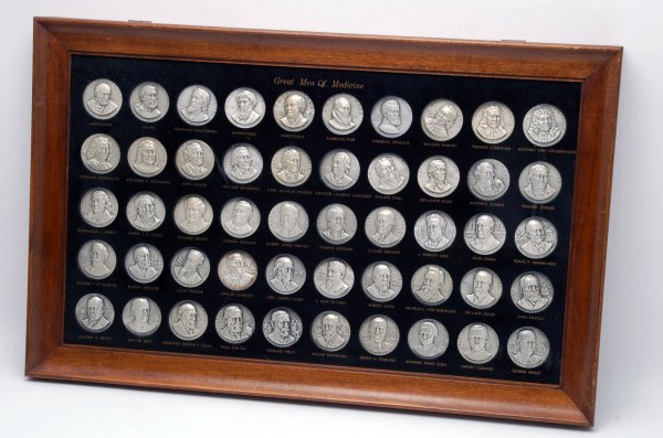 Appraisal: Framed set of Great Men of Medicine medallions each marked