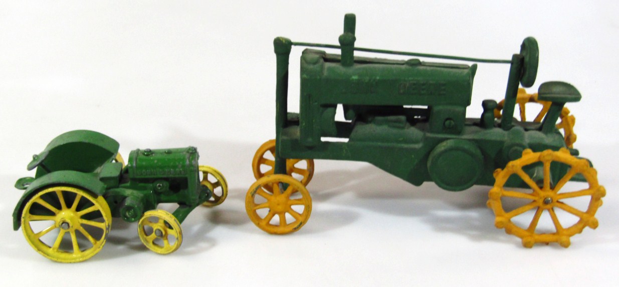 Appraisal: A thC metal John Deere classic tractor in green with