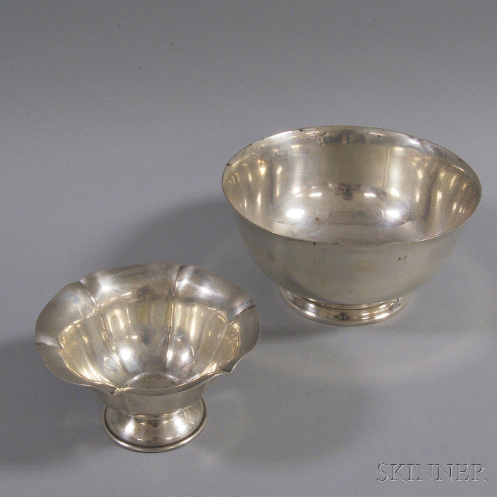 Appraisal: Two Sterling Silver Bowls a small Reed Barton Salem floriform