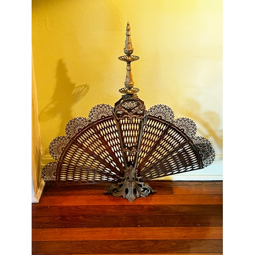 Appraisal: French brass folding fan fire guard approx cm H x